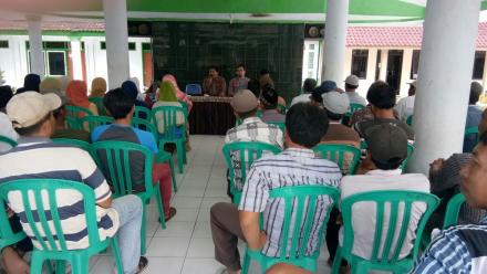 pembagian kartu tani 2